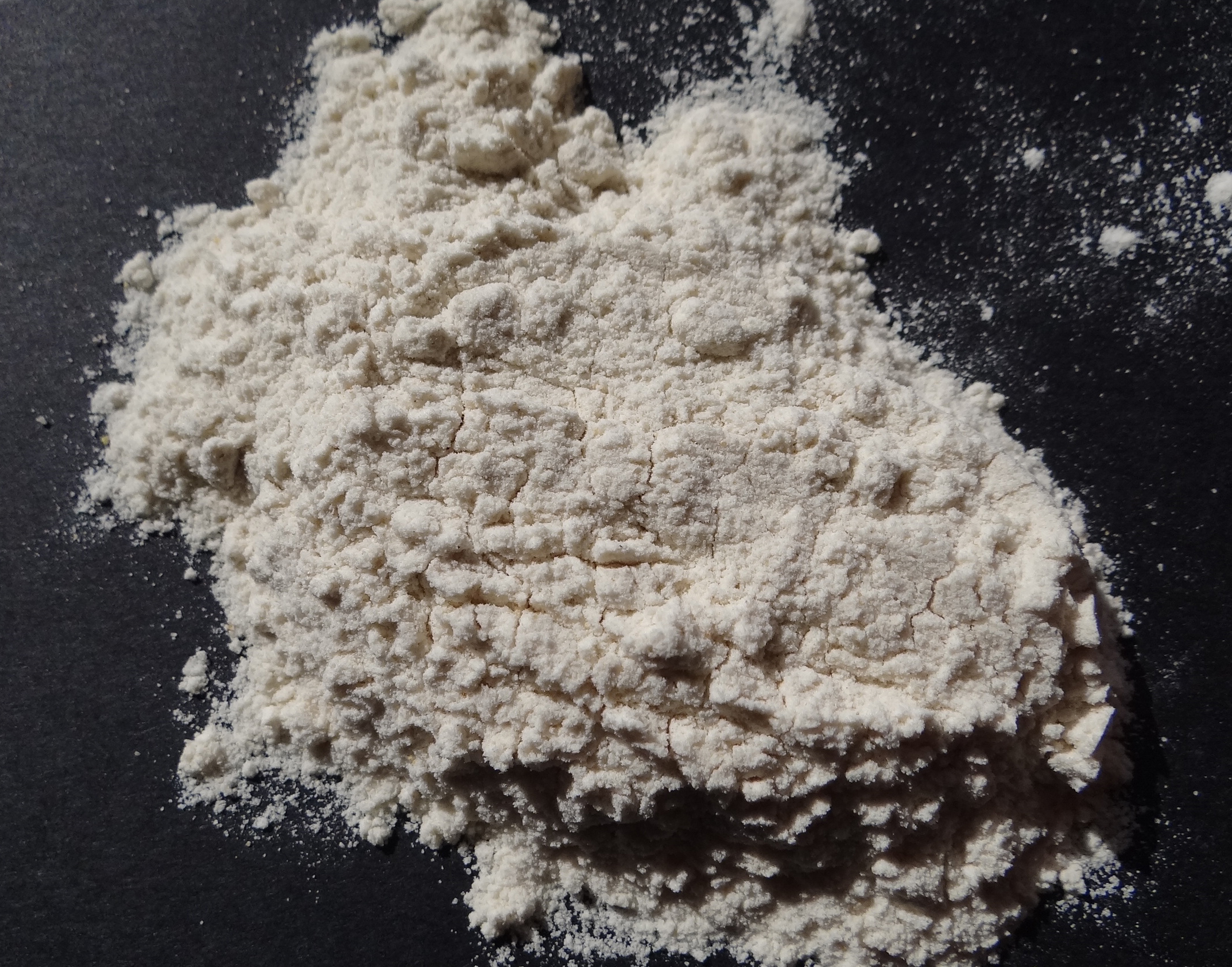 pile of guar gum powder