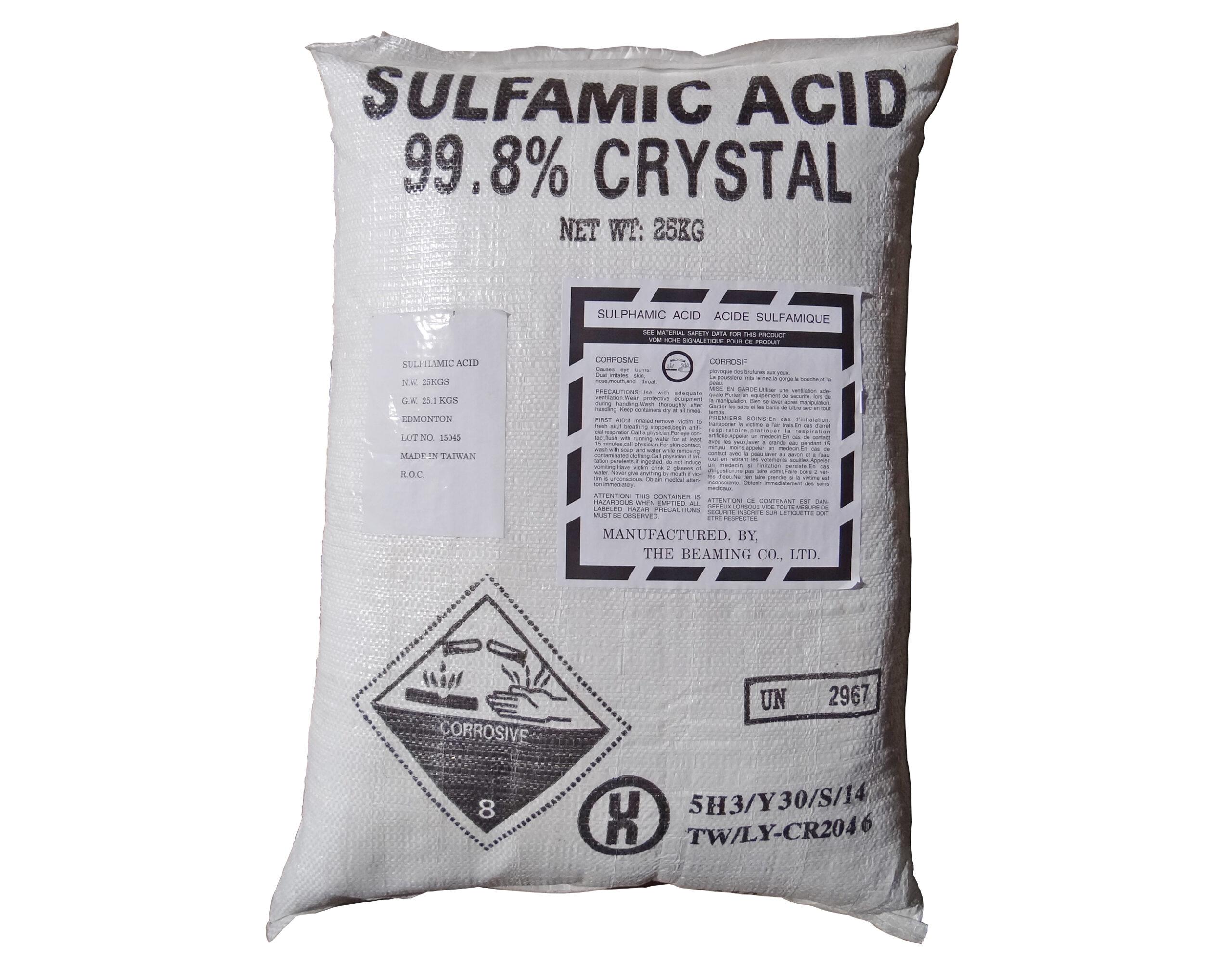 A white bag of sulfamic acid with the text: “Sulfamic Acid. 99.8% crystal. Net Wt. 15KG.”